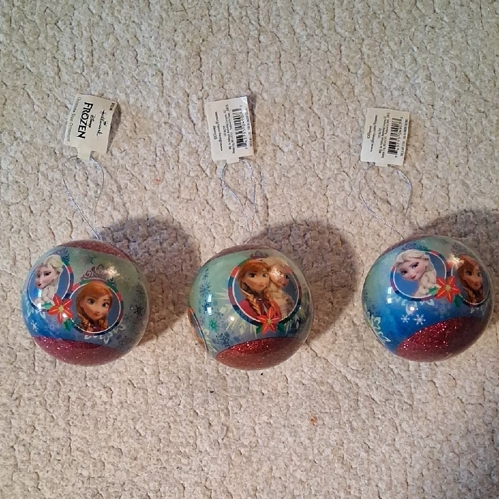 New Hallmark Disney Frozen Sparkle Ornament